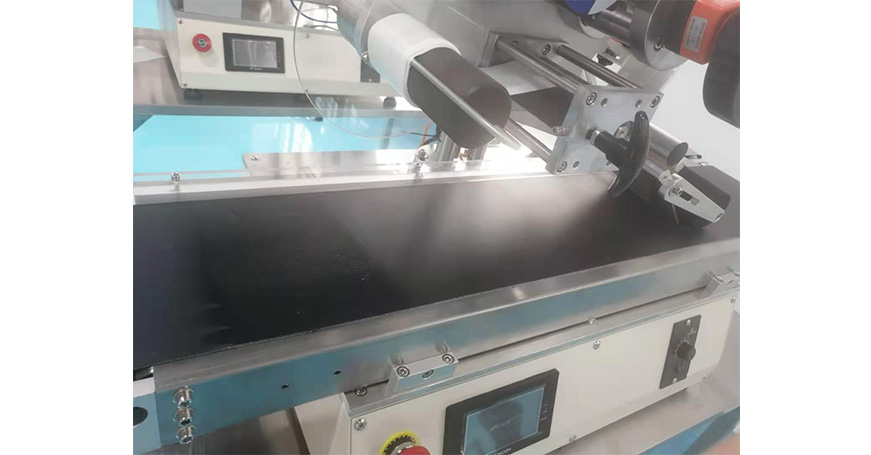 ST520 Automatic Tabletop Flat Surface Label Applicator Machine for Box